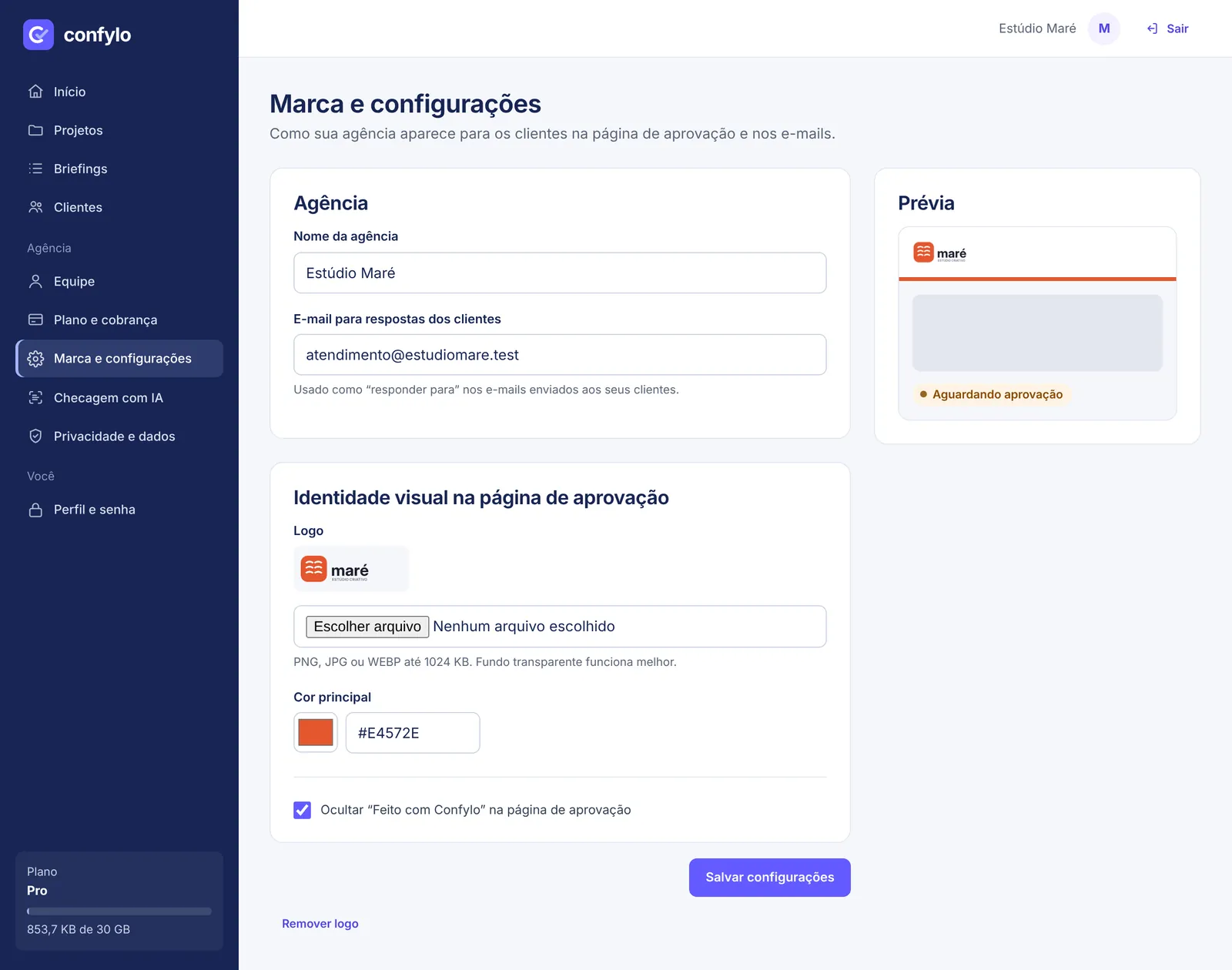 Marca e configurações, com a prévia da página do cliente.